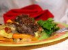 Как приготовить жаркое из говядины с изюмом?