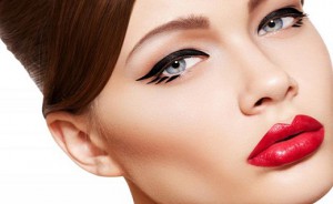 Как нарисовать стрелки подводкой для глаз?